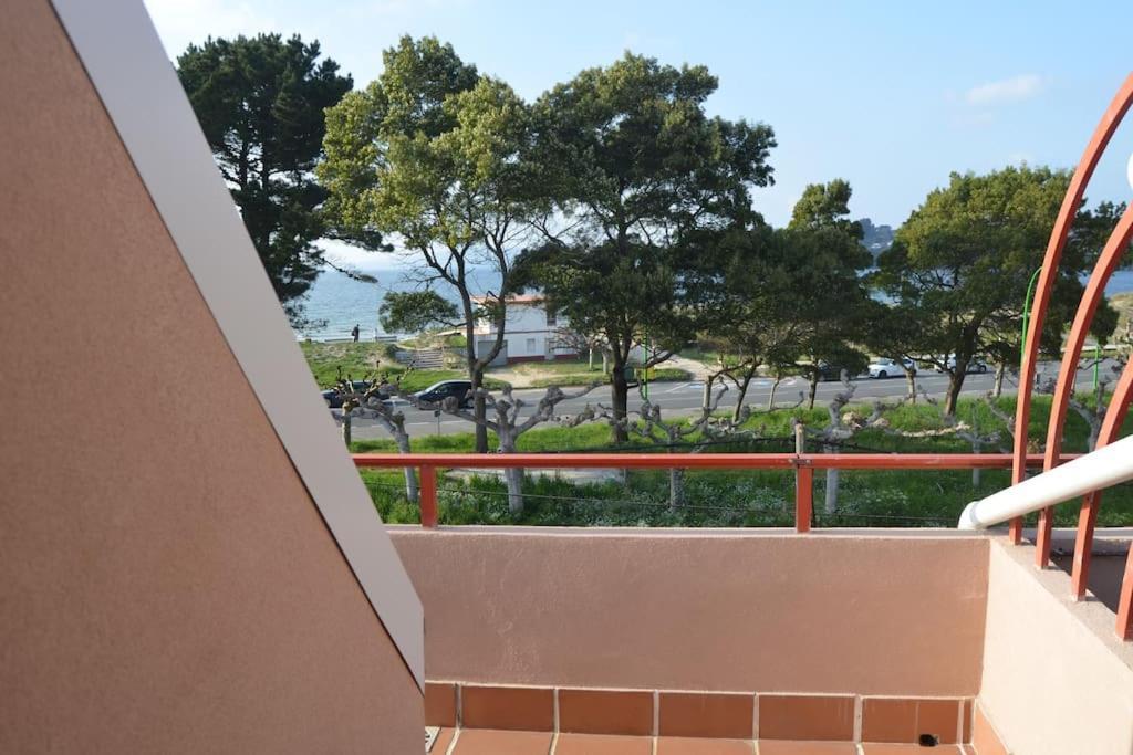 Precioso Atico A Pie De Playa, En Mino. Apartment Exterior photo